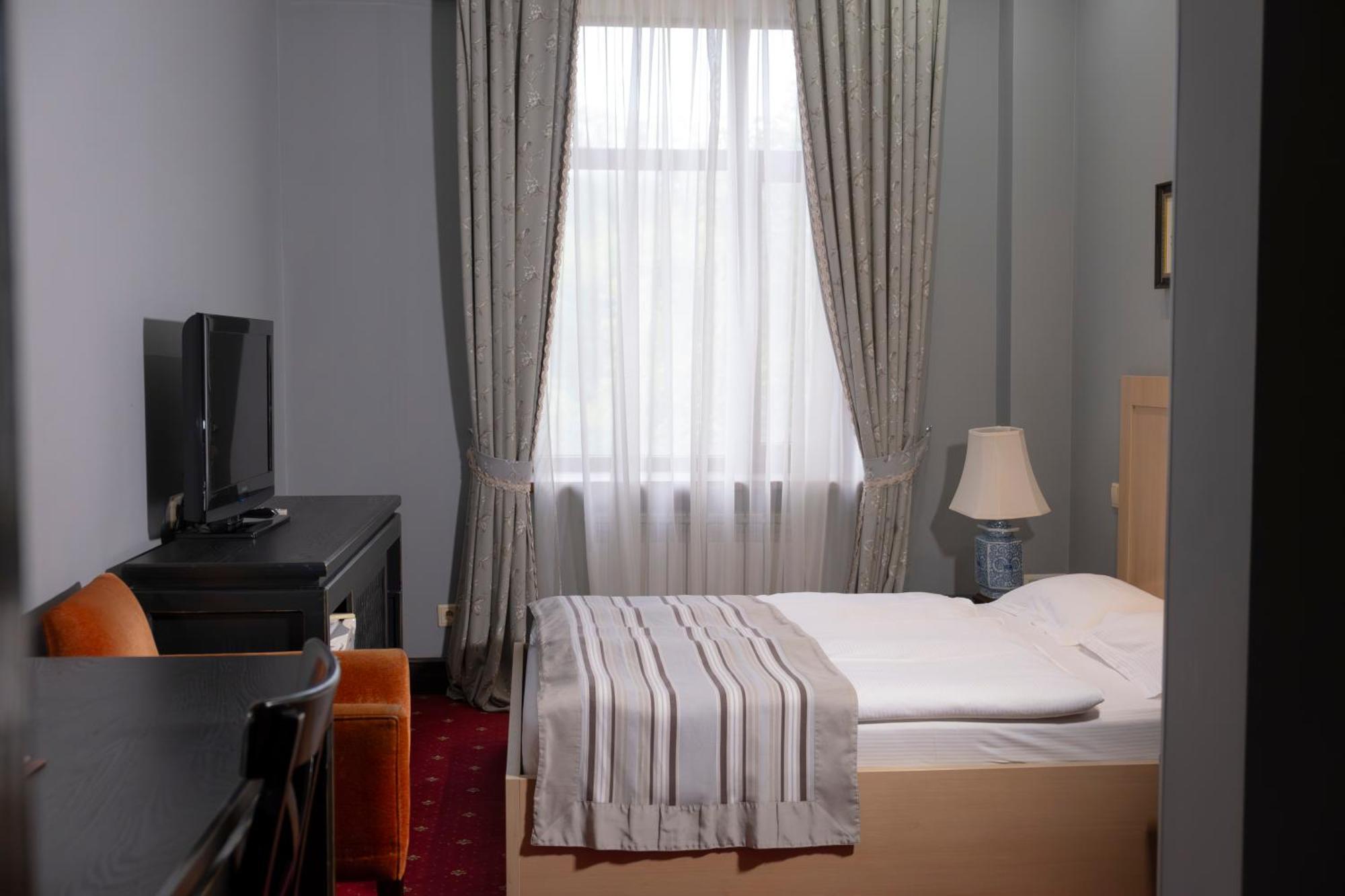 Plaza Hotel Kökşetaw Esterno foto